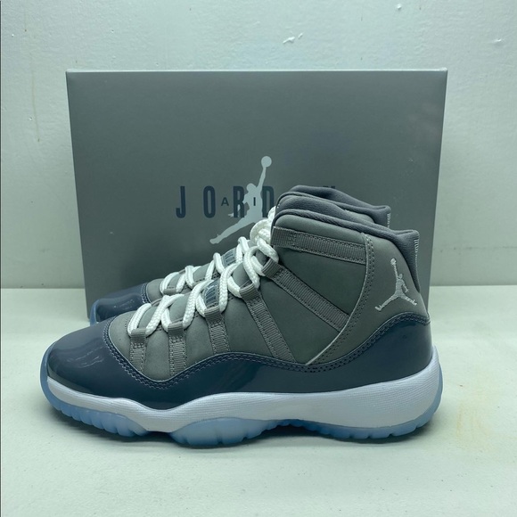 Jordan 11 “cool grey”